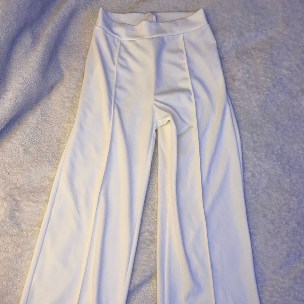 Victoria High White Waisted Dress Pants - M Short